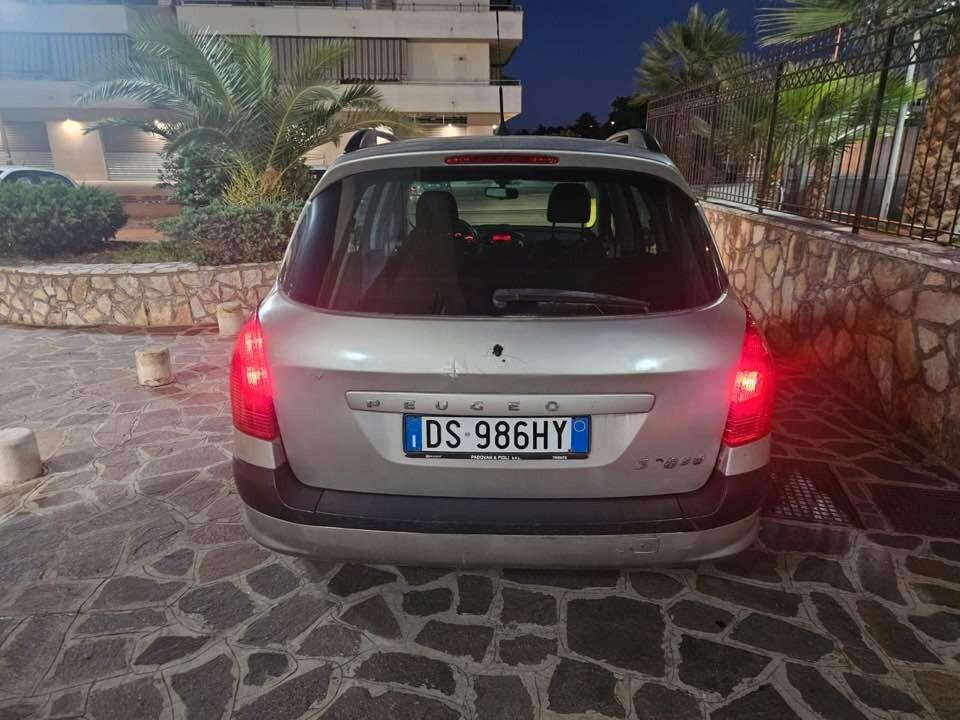 Peugeot 308 2.0 HDi 5p. Féline