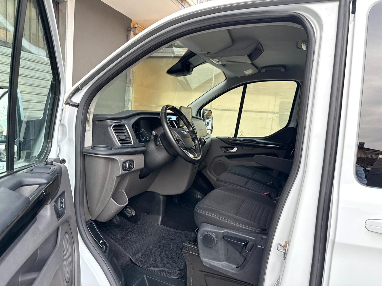 Ford Transit Custom 2.0 TDCI 130cv 6 Posti N1 Titanium