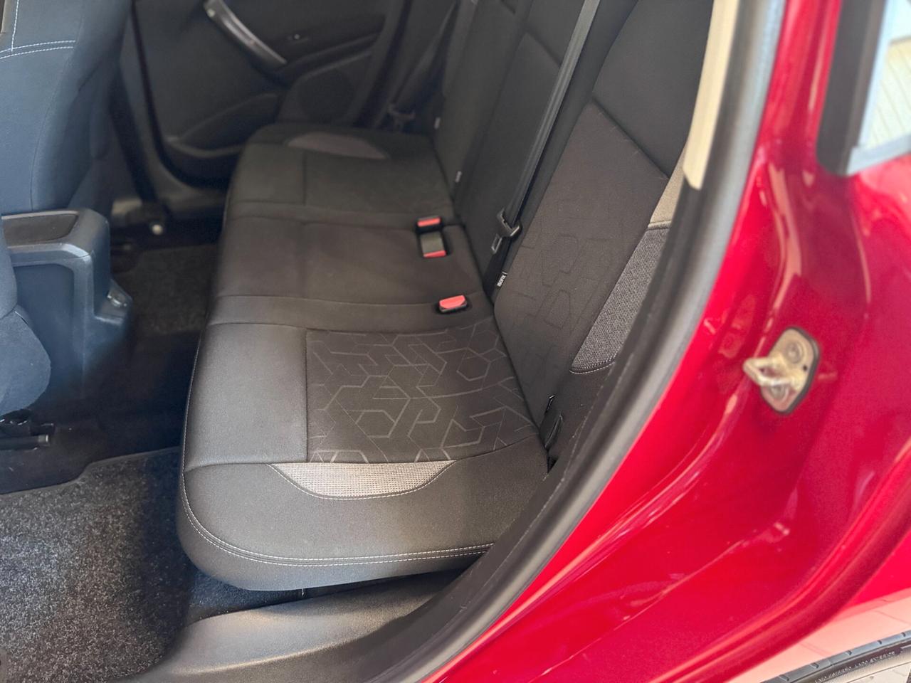 Peugeot 2008 BlueHDi 100 Allure