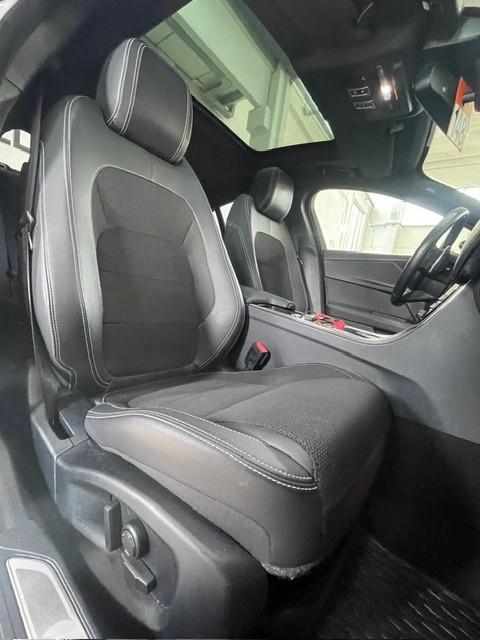 Jaguar XE 2.0 D 180 CV AWD aut. R-Sport