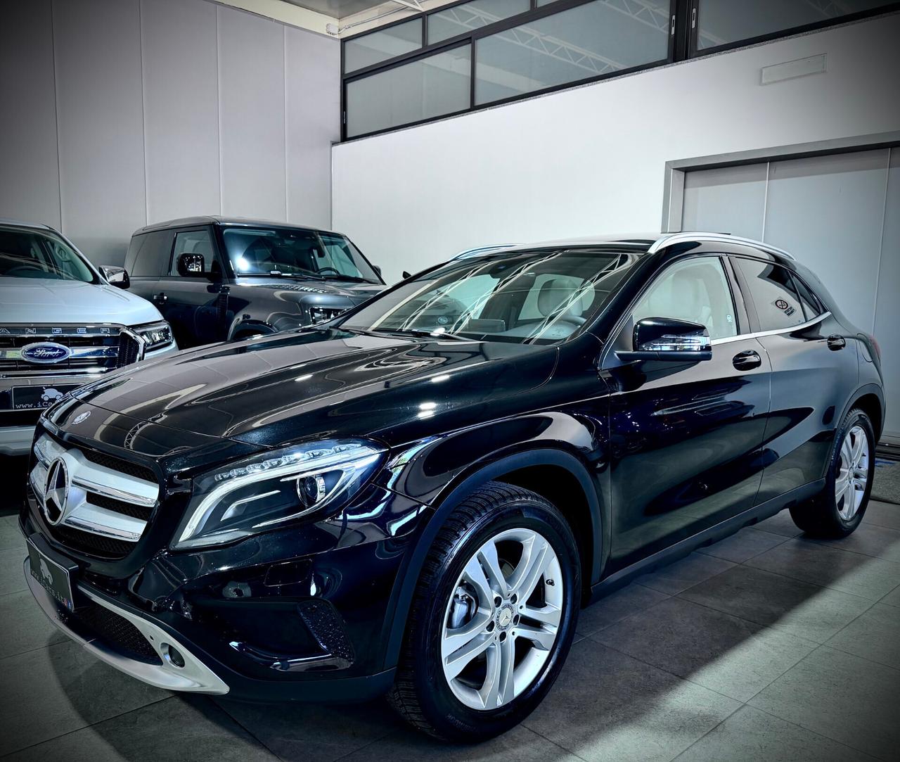 Mercedes-Benz GLA 200d 136CV Executive Tetto Apribile