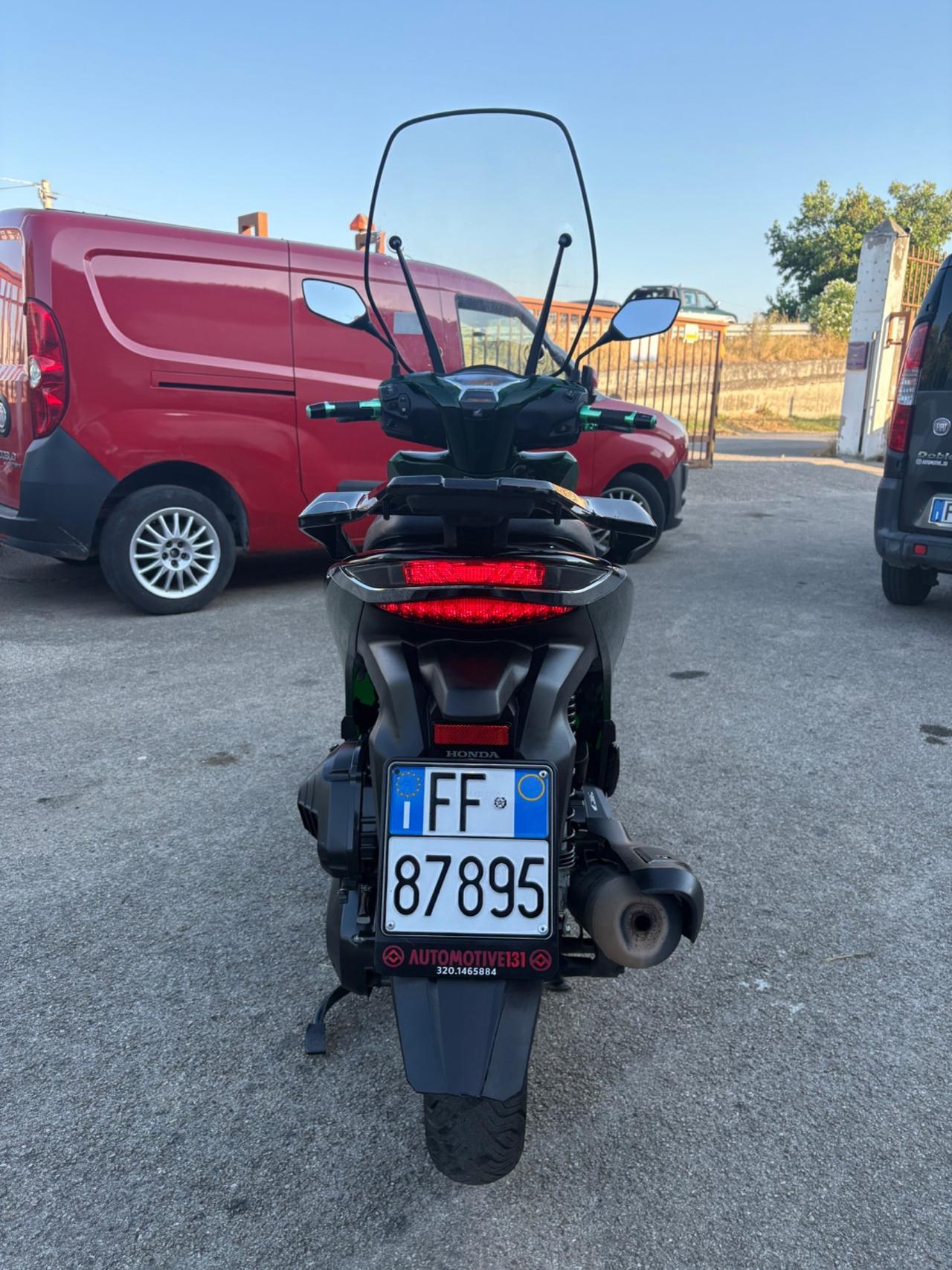 HONDA SH 125 VETRO