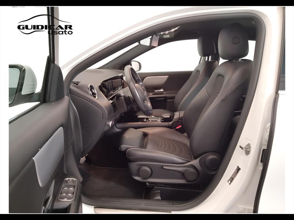 Mercedes-Benz GLA-H247 2020 - GLA 180 d Sport auto