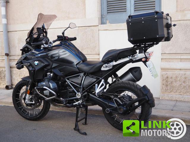BMW R 1250 GS TRIPLE BLACK