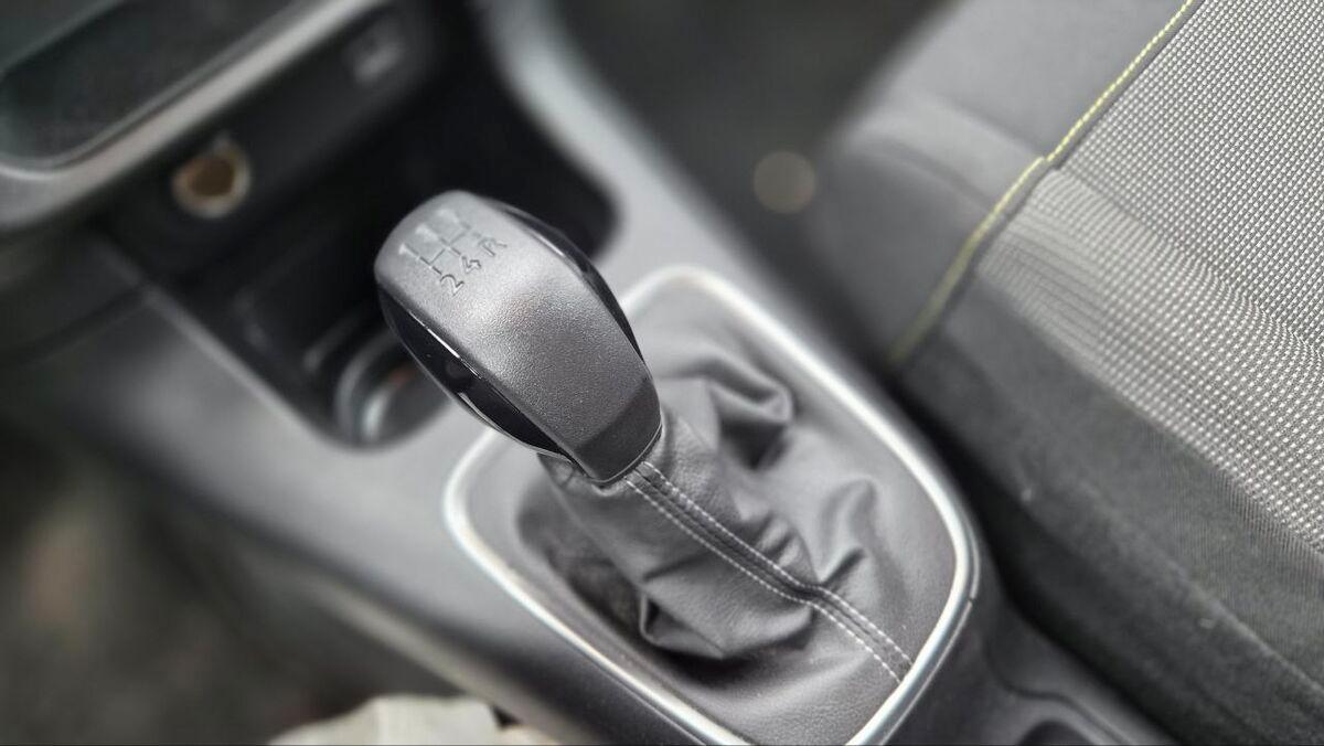 Citroen C3 1.2 puretech Shine s&s 83cv neopatentati