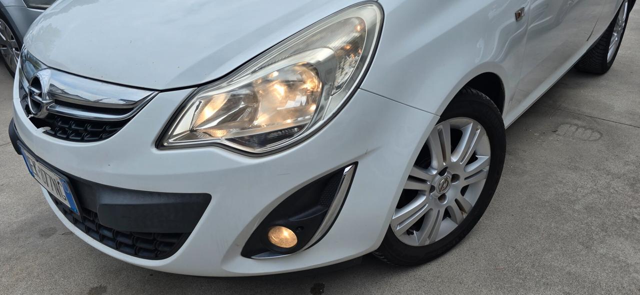 Opel Corsa 1.2 85CV 3 gas va. Sempre ok patentati