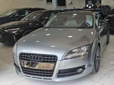 Audi TT 3.2 V6 250CV COUPE QUATTRO - IDENTITY BLACK