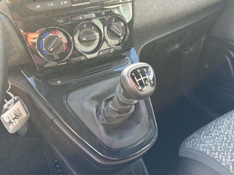 Lancia Ypsilon 1.0 FireFly 70cv Hybrid Silver Plus