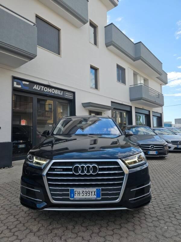 Audi Q7 3.0 tdi Sport Plus quattro tiptronic 7p.ti