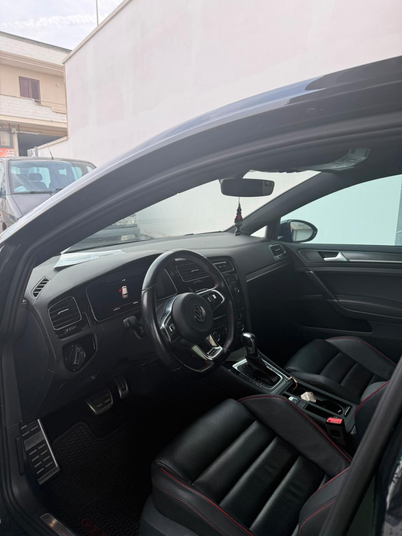 Volkswagen Golf GTI 2.0 TSI TCR DSG 5p. BlueMotion Technology