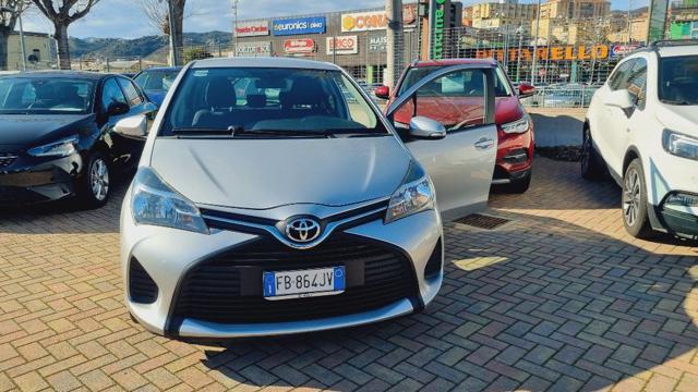 TOYOTA Yaris 1.0 5 porte Active