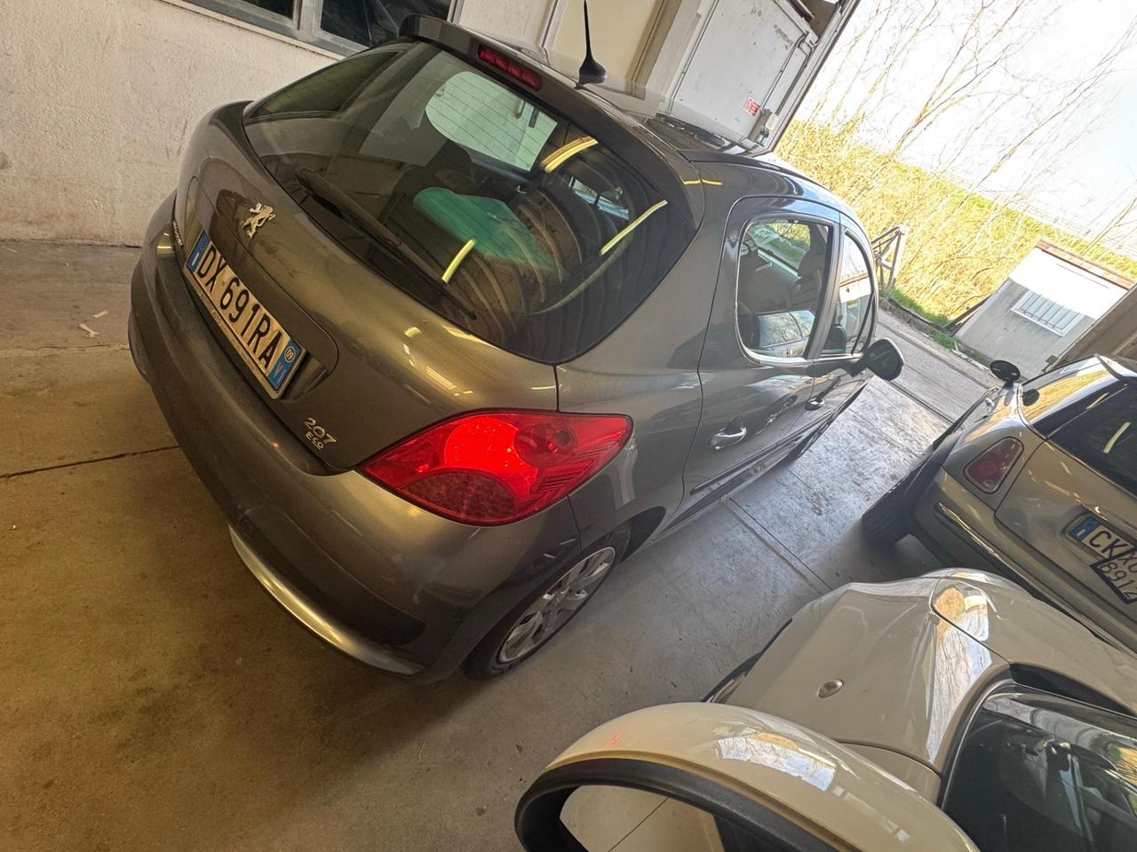 Peugeot 207 1.4 8V 75CV 5p. Energie Sport ECO GPL