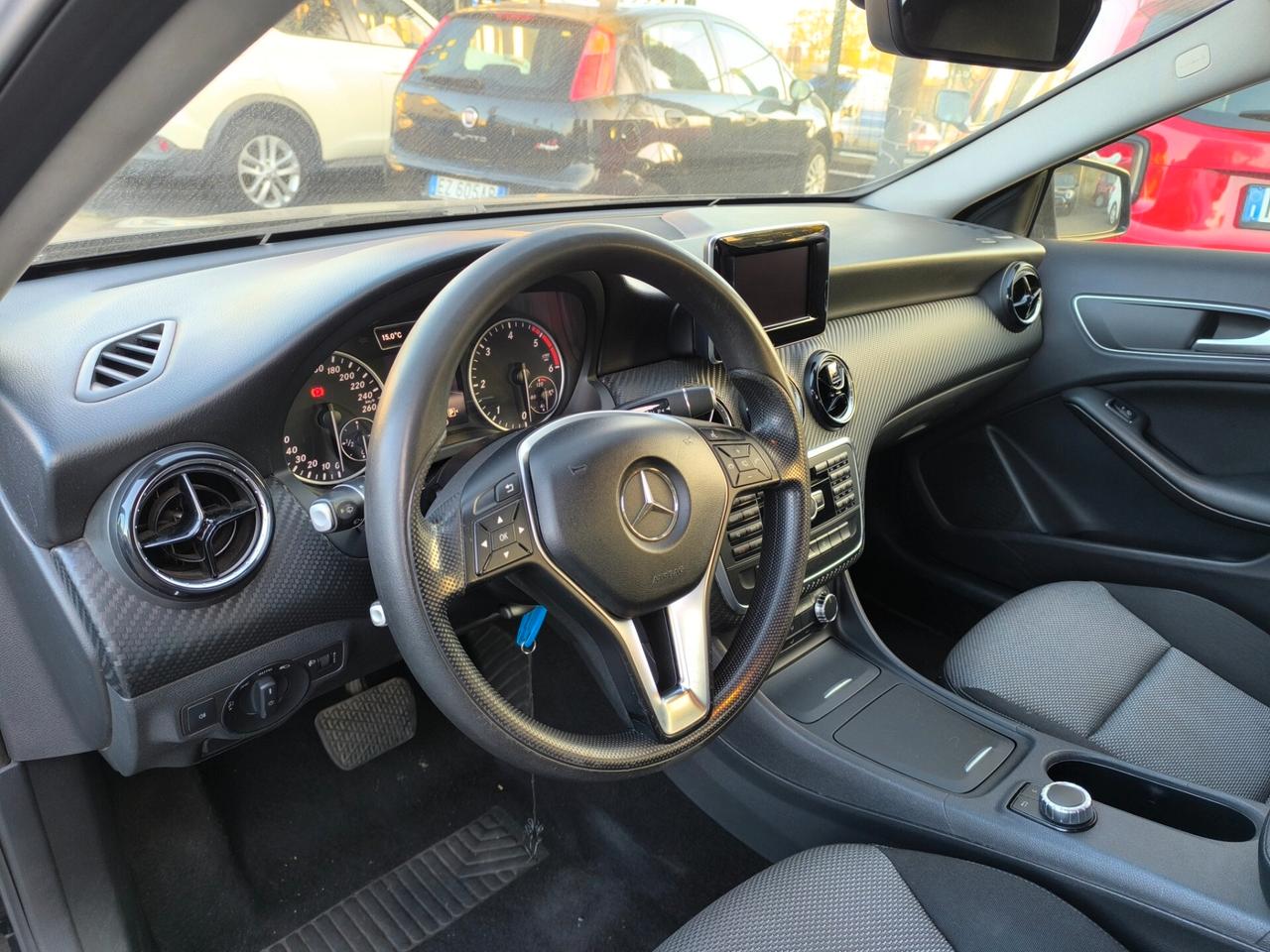 Mercedes-benz GLA 180 GLA 180 CDI Automatic Premium