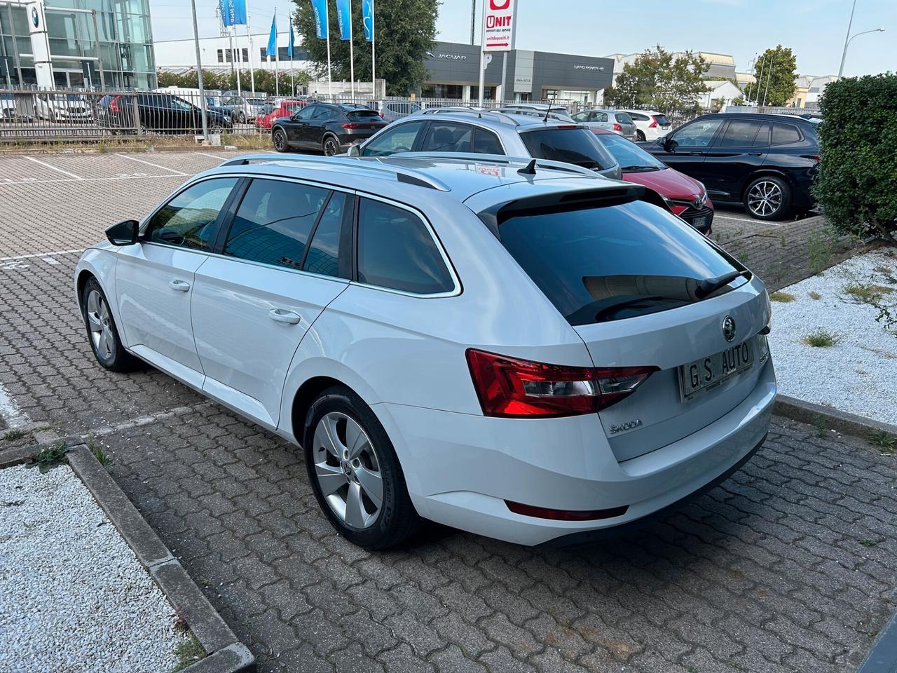 Skoda Superb Wagon 1.6 tdi Executive dsg my17