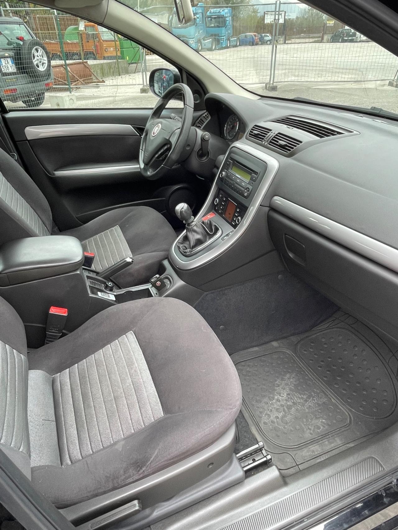 Fiat Croma 1.9 Multijet Emotion