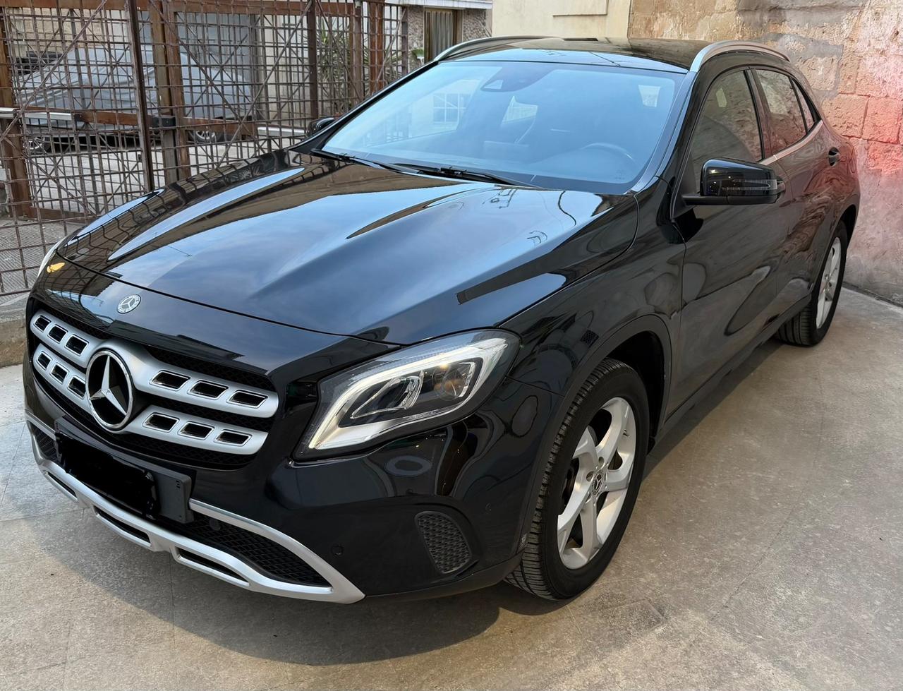Mercedes-benz GLA 200 d Automatic Premium