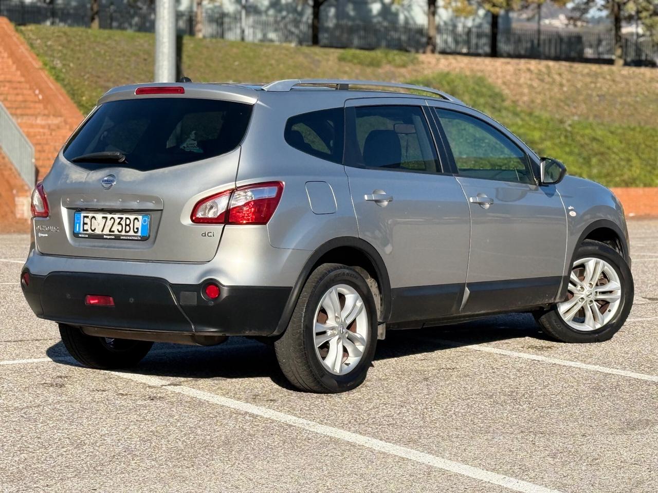 Nissan Qashqai Qashqai+2 2.0 dCi 7 posti