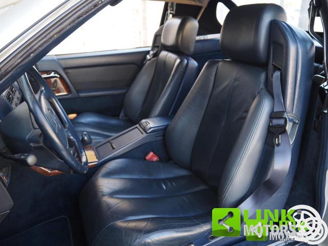 MERCEDES-BENZ SL 300 R129