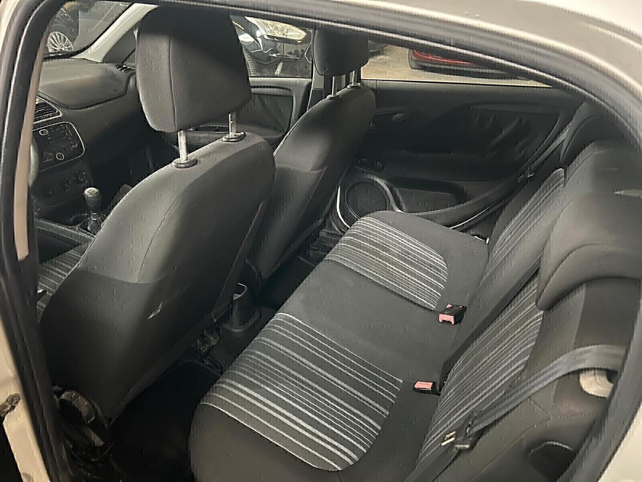 Fiat Grande Punto 1.3 MJT 75 CV 5 port-2011-NEOP.