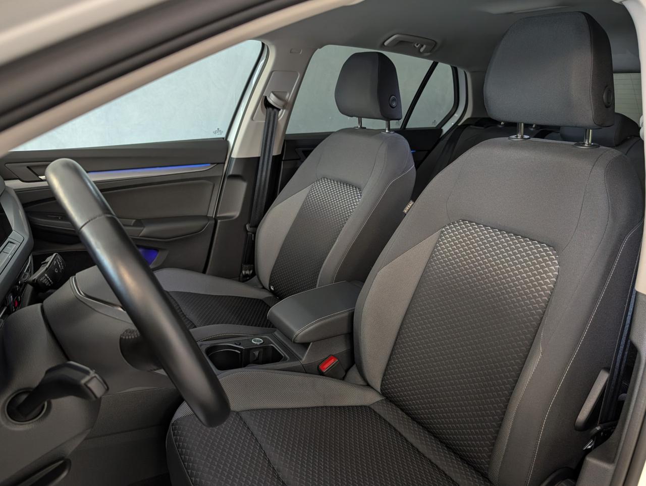 Volkswagen golf viii 1.5 TSI 150cv Life