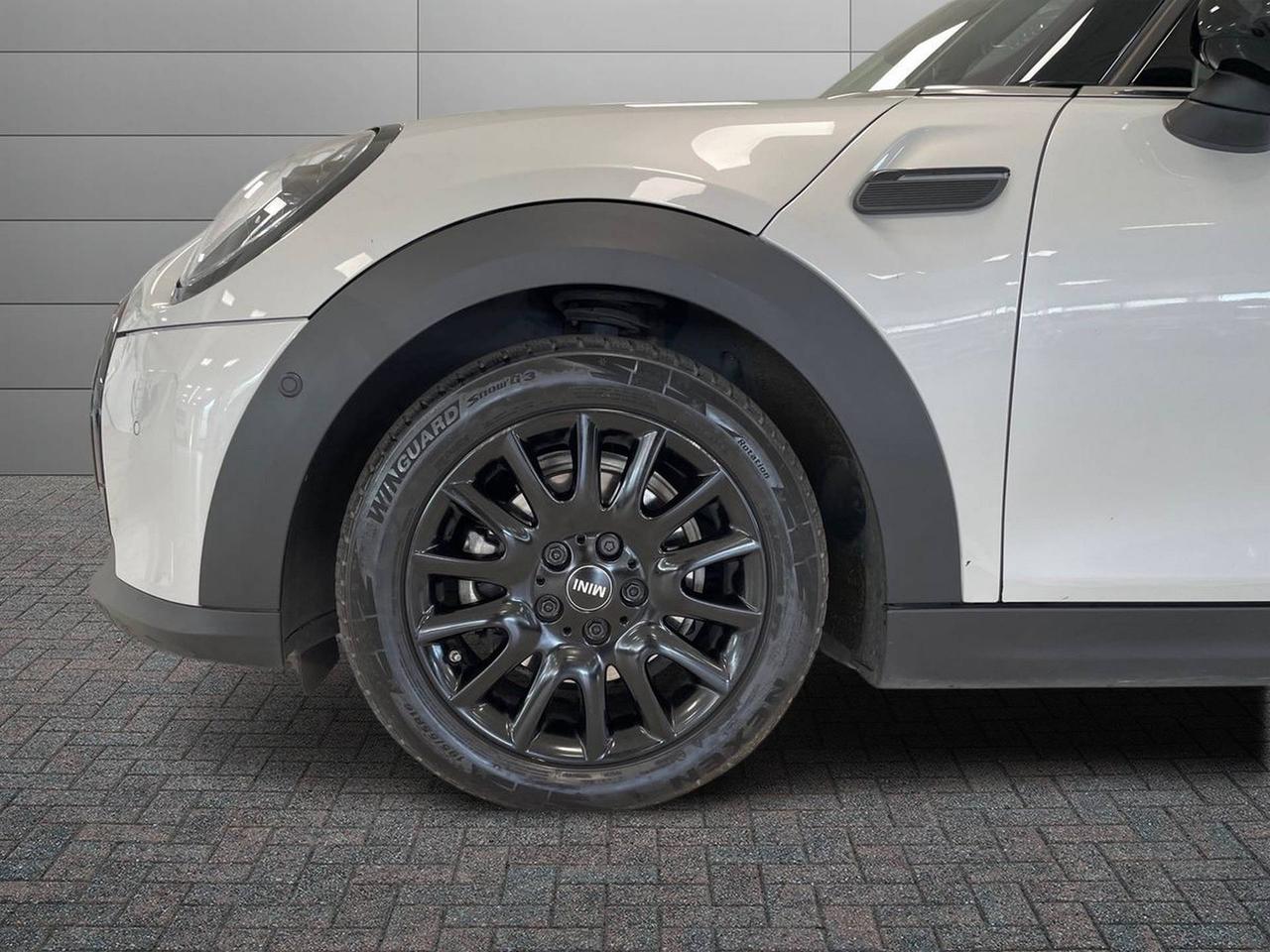 MINI Mini IV F55 2021 5p - Mini 5p 1.5 Cooper Classic auto