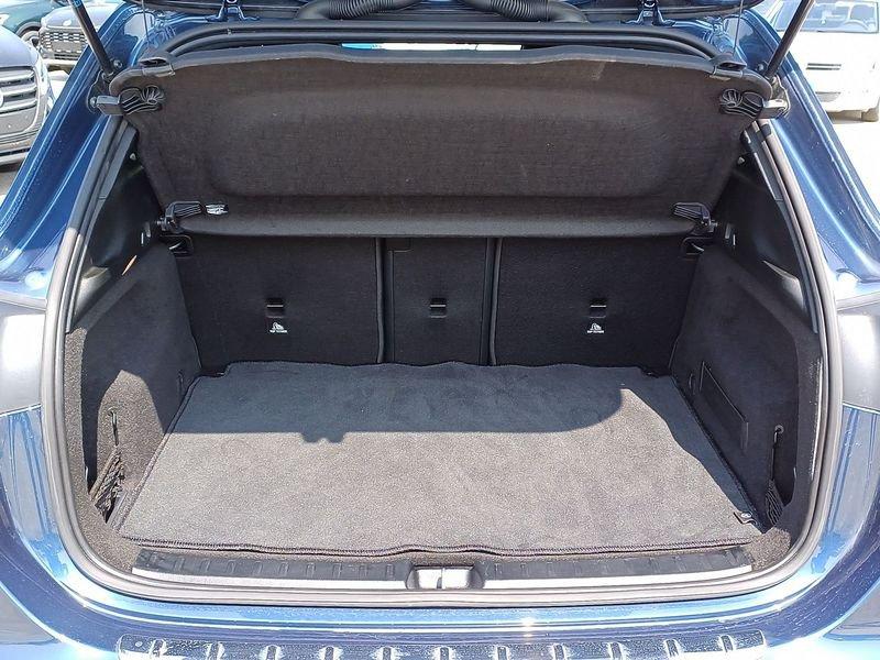 Mercedes-Benz GLA 200 d Premium auto