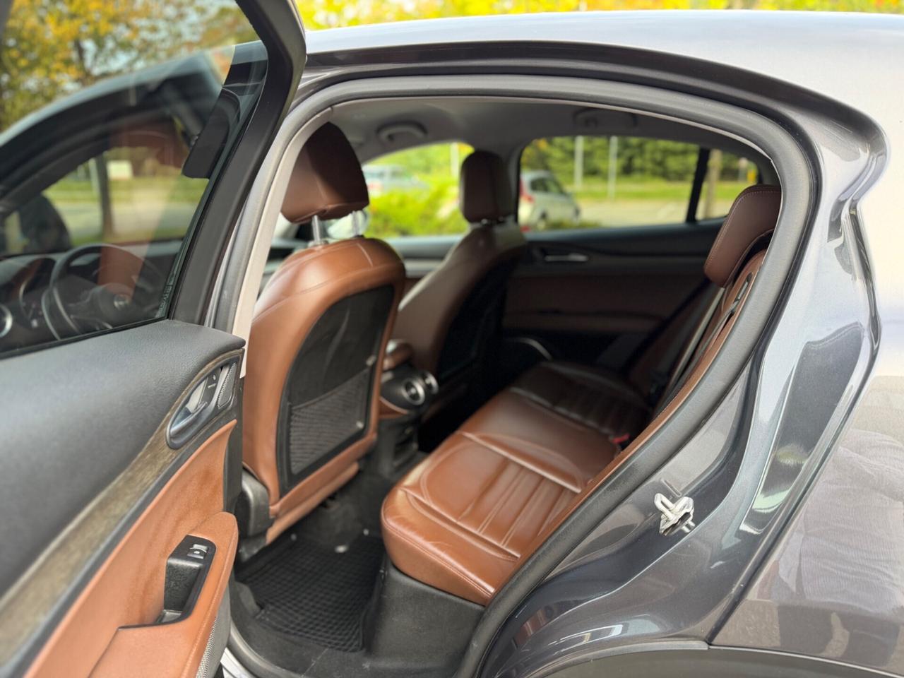 Alfa Romeo Stelvio 2.2 Turbodiesel 210 CV*Automatik*4x4*Pelle*