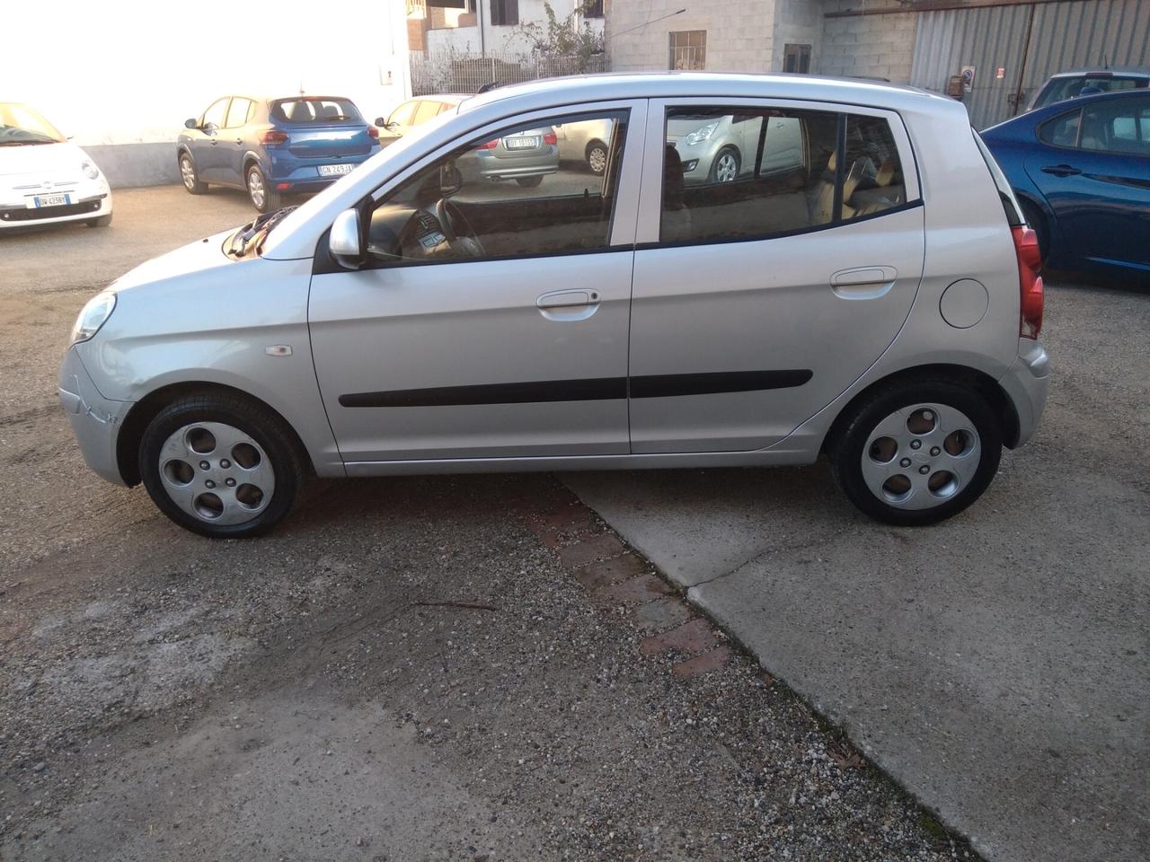 Kia Picanto 1.0 12V 60cv Life Bi-Fuel x neopatentati