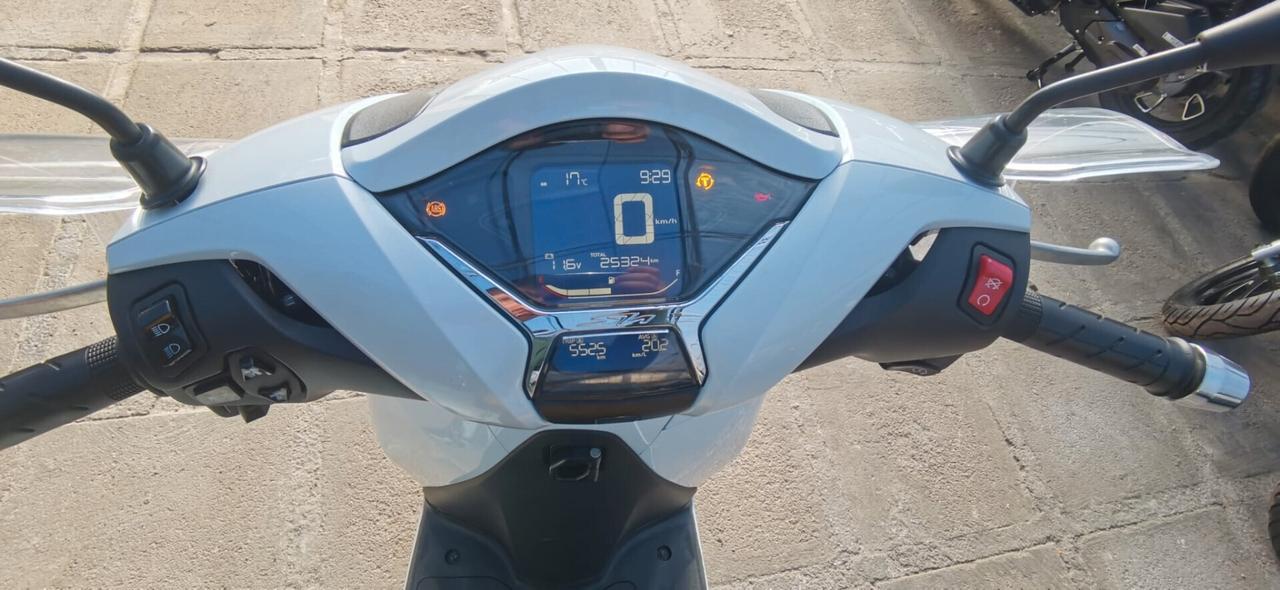 Honda SH 350 del 2021 USATO