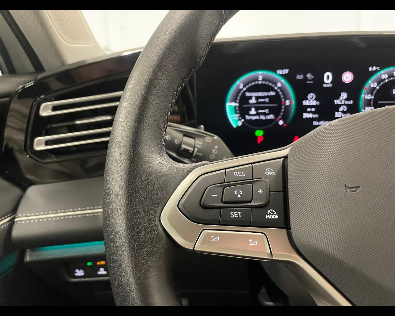 VOLKSWAGEN Tiguan 3ª serie - Tiguan 2.0 TDI 193 CV DSG 4MOTION Elegance