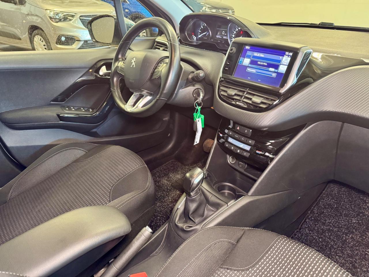 Peugeot 208 PureTech Allure