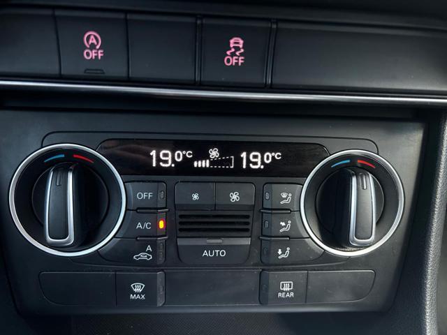 AUDI Q3 2.0 TDI 120 CV Business