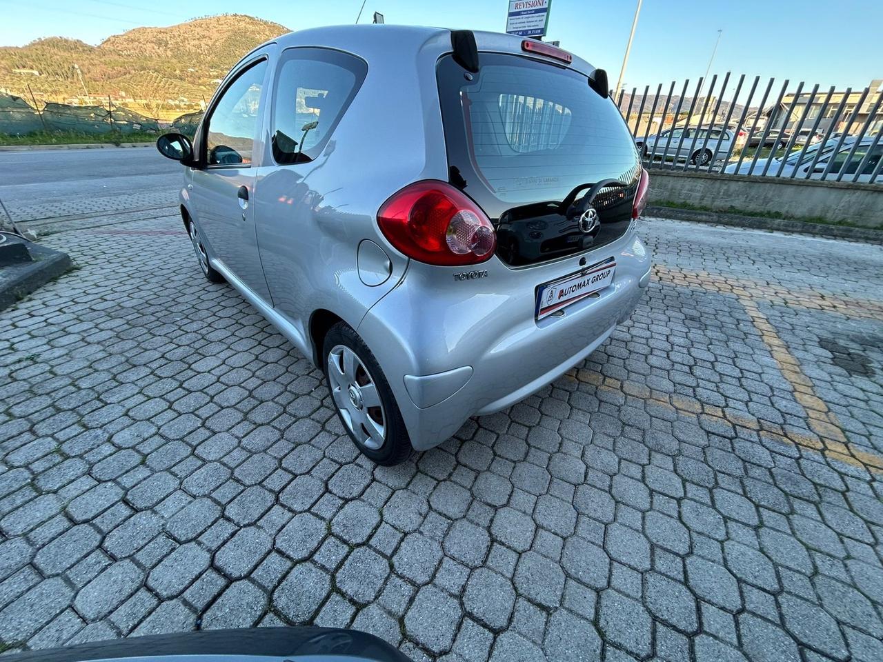 Toyota Aygo 1.0 12V VVT-i 3 porte SOUND