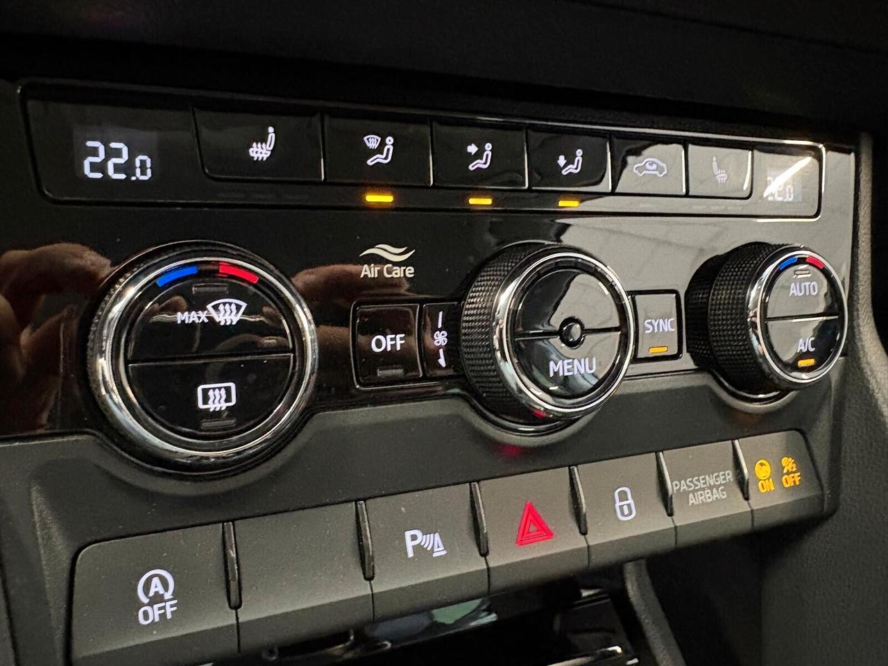 Skoda Karoq STYLE 1.5 TSI ACT DSG UNICO PR.