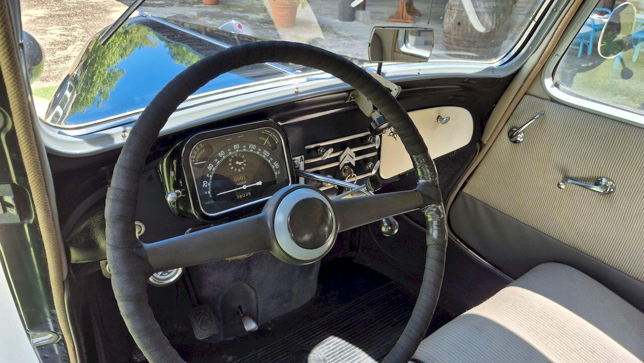Citroen Traction Avant 11 BL – 1955