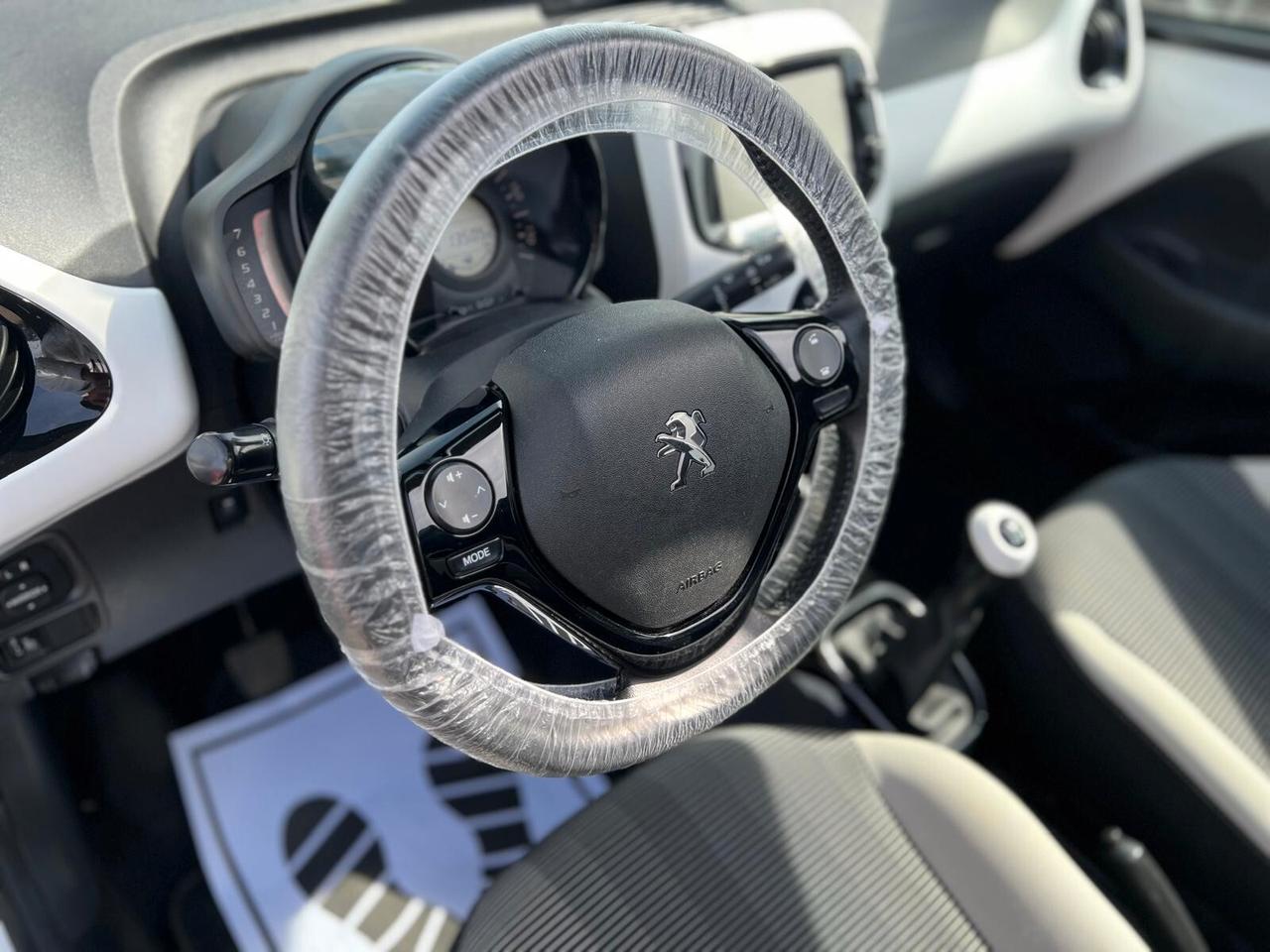 Peugeot 108 PureTech 82 5 porte Allure TOP!