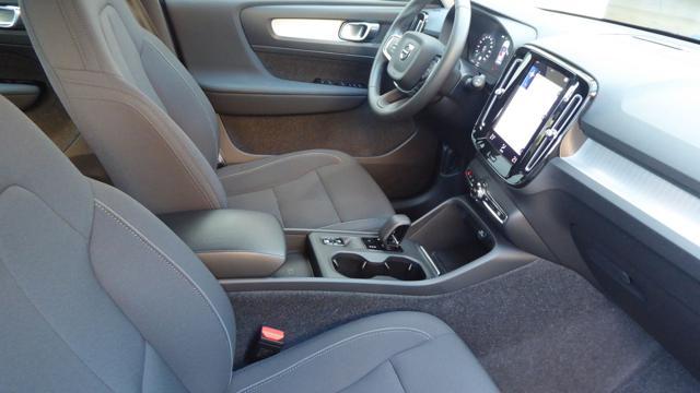 VOLVO XC40 T4 Recharge Plug-in Hybrid automatico Inscription