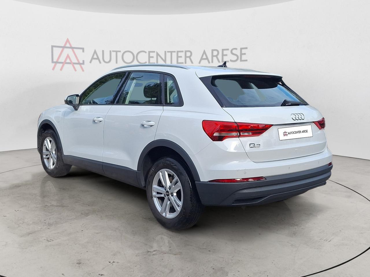 Audi Q3 45 1.4 tfsi e Business s-tronic