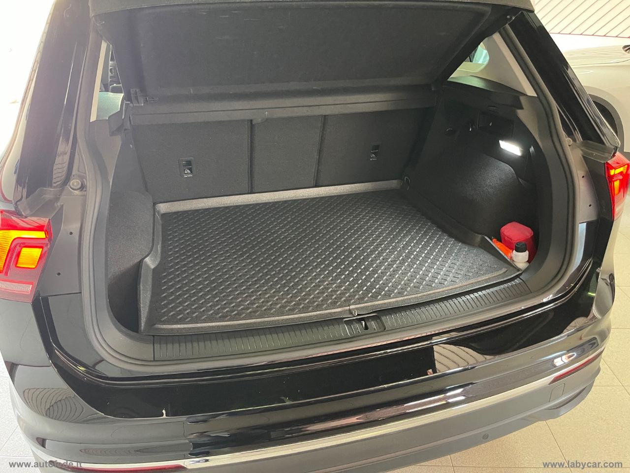 VOLKSWAGEN Tiguan 2.0 TDI SCR Life
