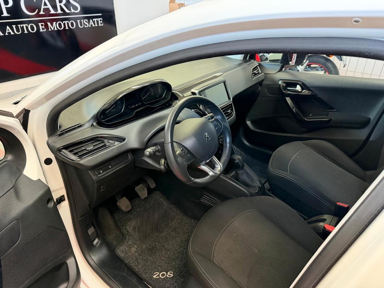 Peugeot 208 PureTech 82 Stop&Start 5 porte Signature