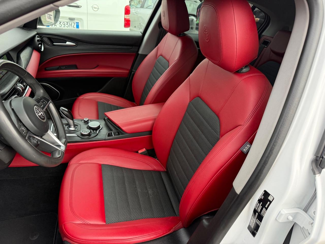 Alfa Romeo Stelvio 2.0 Turbo 200 CV AT8 Q4 Super