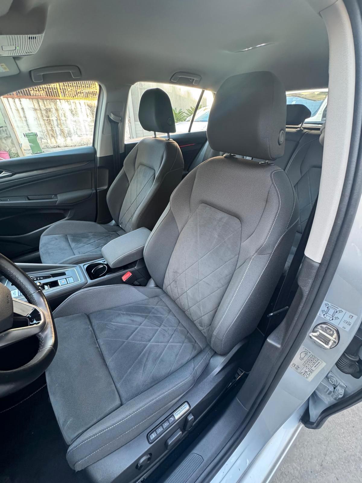 Volkswagen Golf 2.0 TDI SCR Style