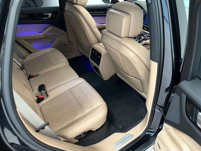 Porsche Cayenne Cayenne 3.0 V6 E-Hybrid Platinum Edition
