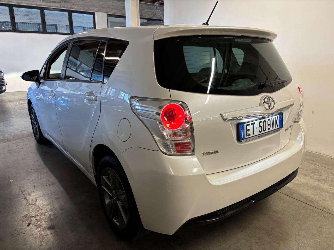Toyota Verso 1.6 D-4D | 7 POSTI |