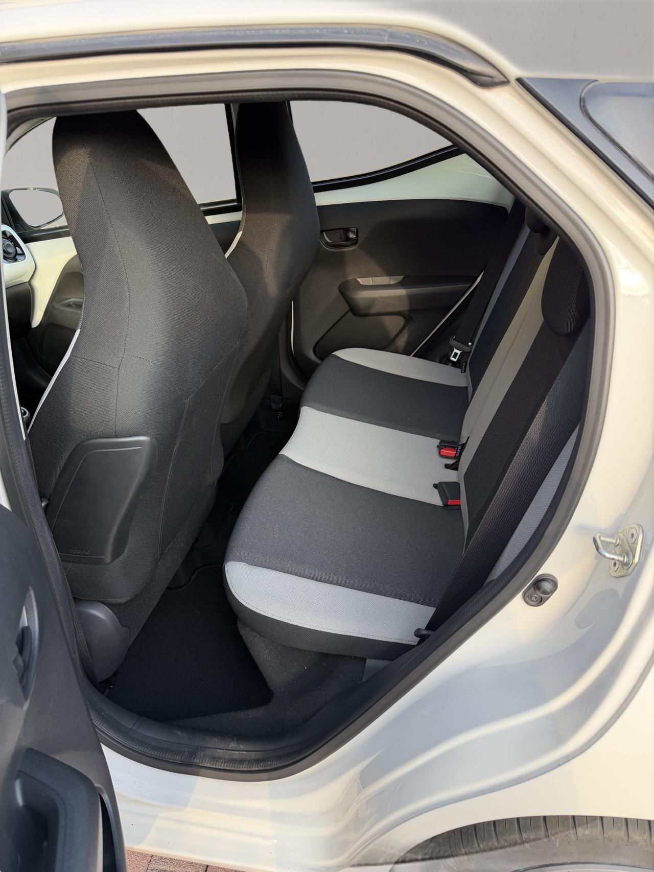 Toyota Aygo 3 Porte Aygo 3p 1.0 x-wave m-mt