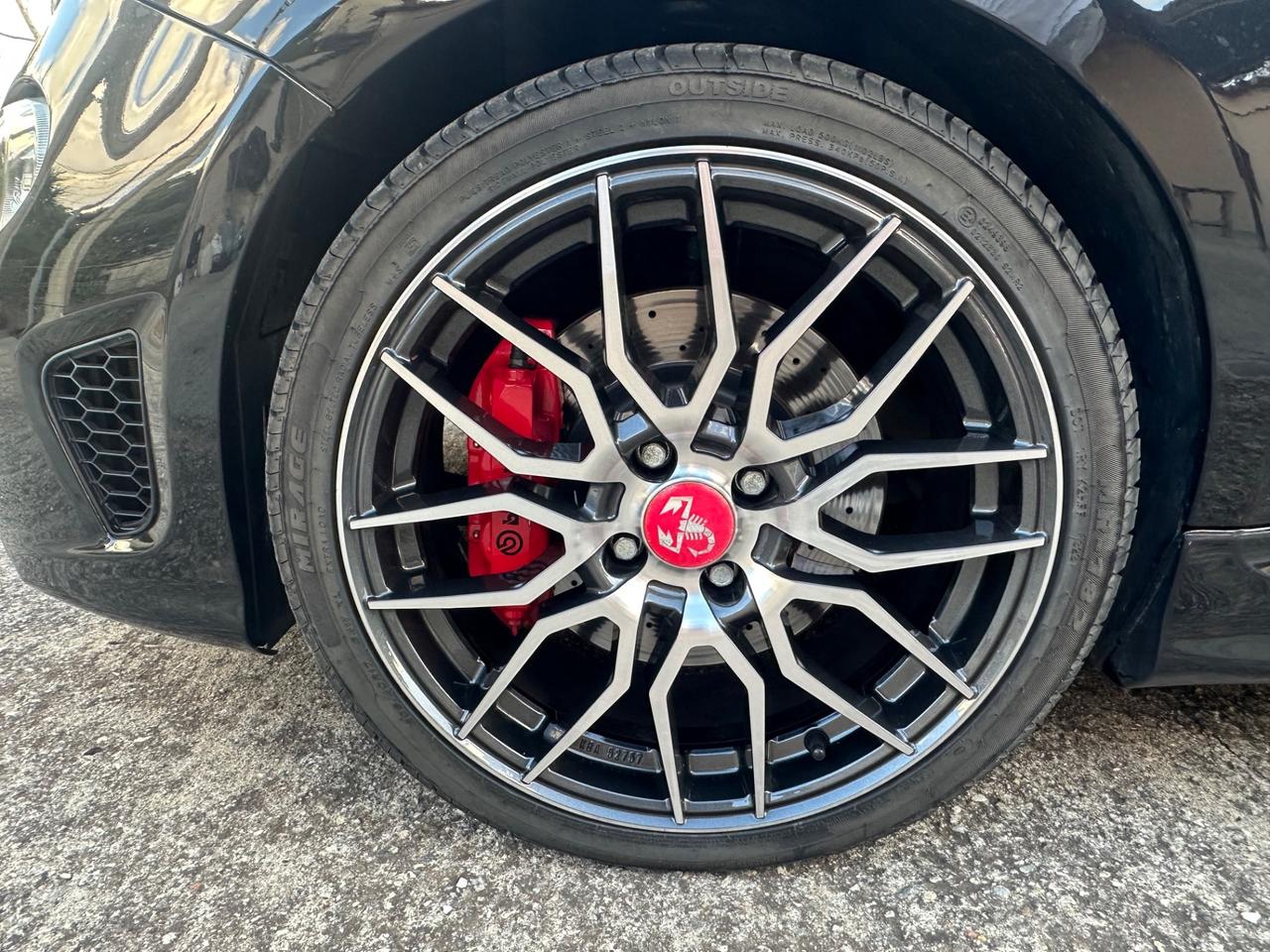 Abarth 595 C 1.4 Turbo T-Jet 180 CV Competizione