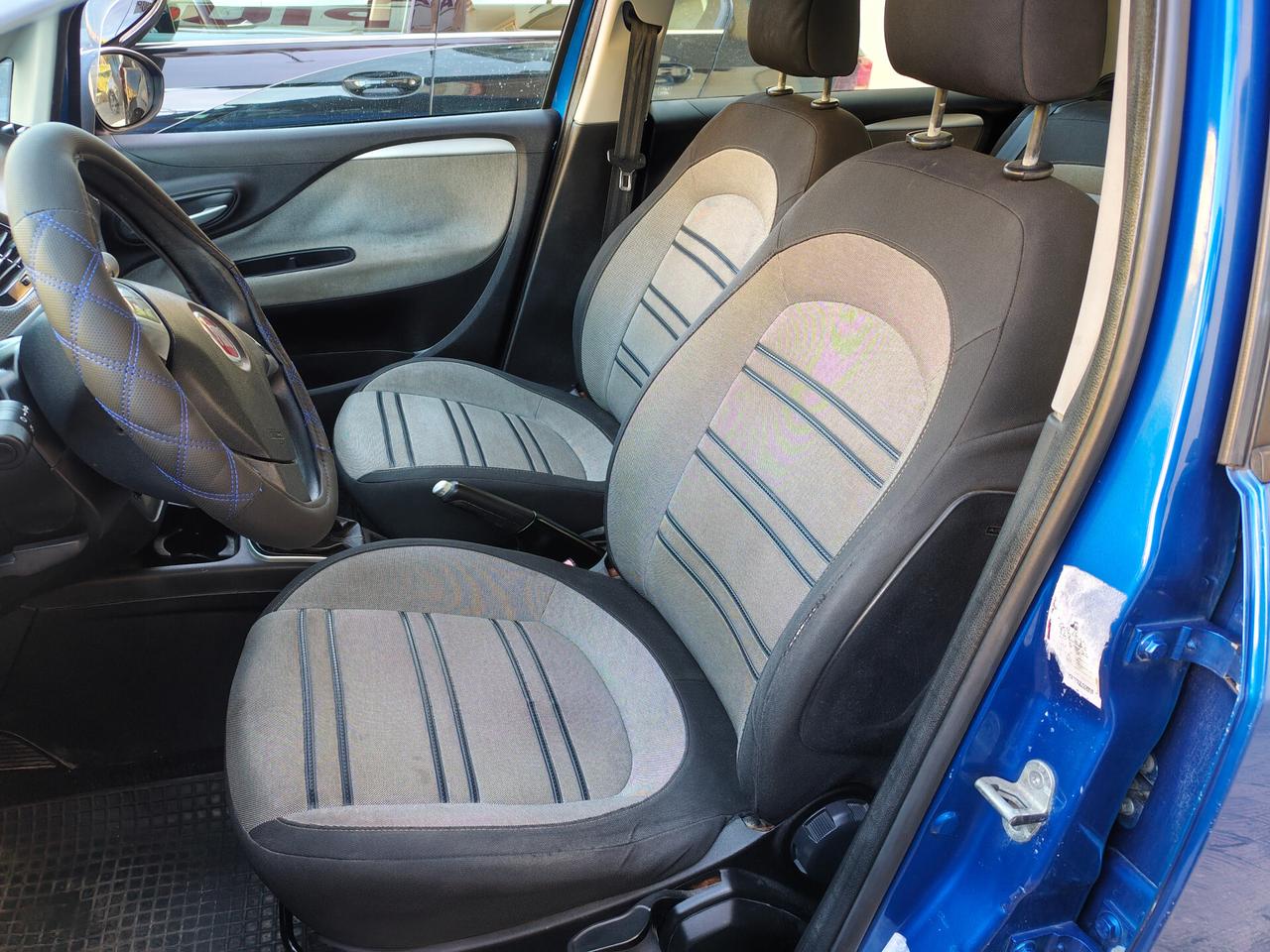 Fiat Punto Evo 1.3 Mjt 90 CV 5 porte Dynamic con gancio traino