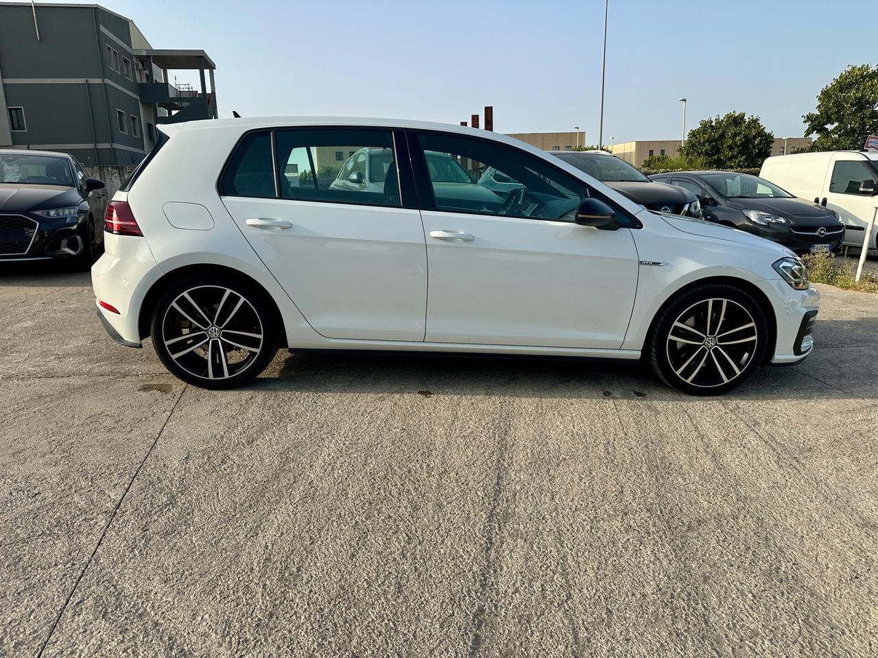 Volkswagen Golf GTD 2.0 TDI 5p. BlueMotion Technology