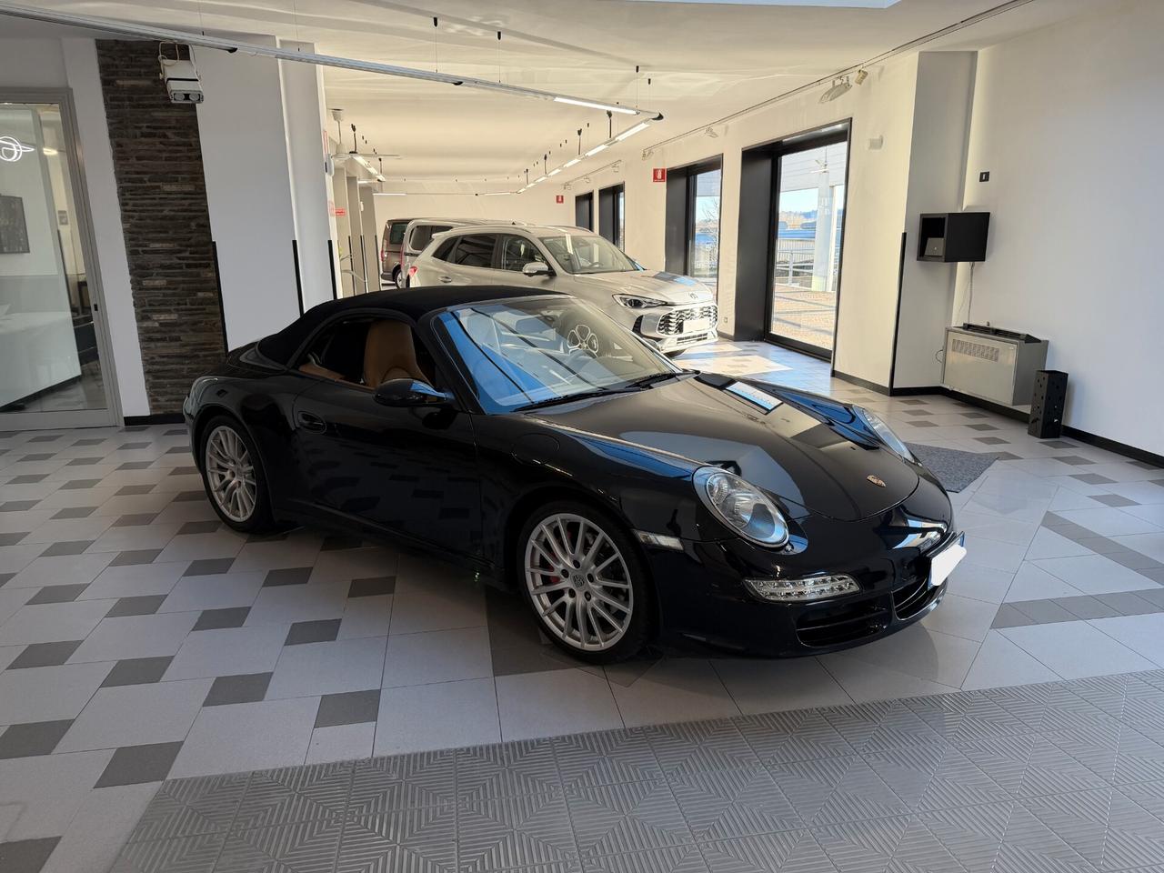Porsche 911 Carrera 4S Cabriolet