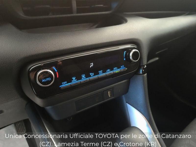 Toyota Yaris Hybrid Trend MY22